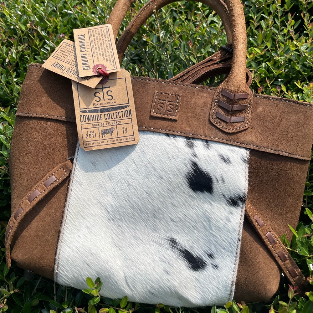 STS Ranchwear Women's Cowhide Saddle Tramp tote (3). Tags are not included